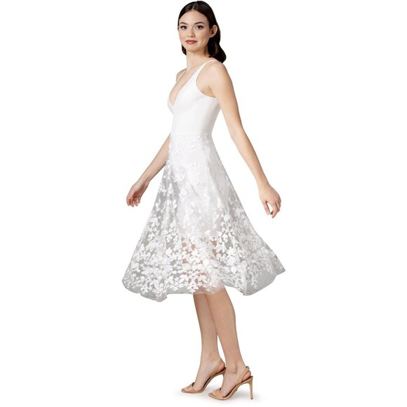 Dress the Population Dresses & Skirts - NWT Dress the Population Darleen White V-Neck Mesh Cocktail Dress P5610